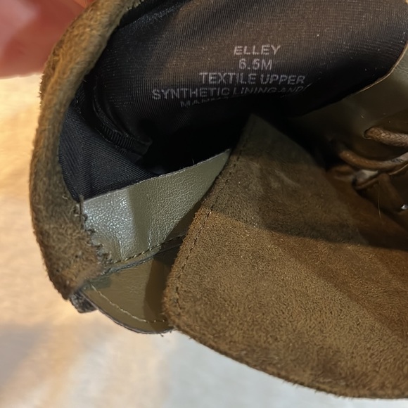 Boots - Picture 3 of 3